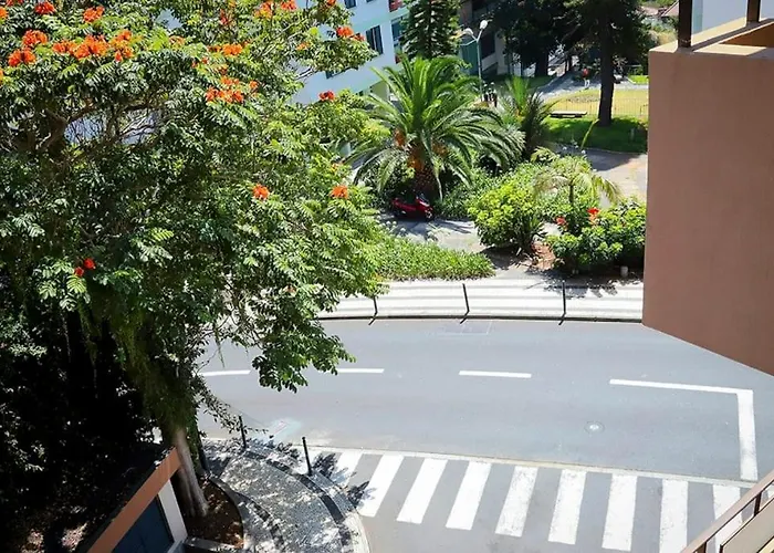 Funchal Downtown 5Min Marina + 2 Bedroom + Parking