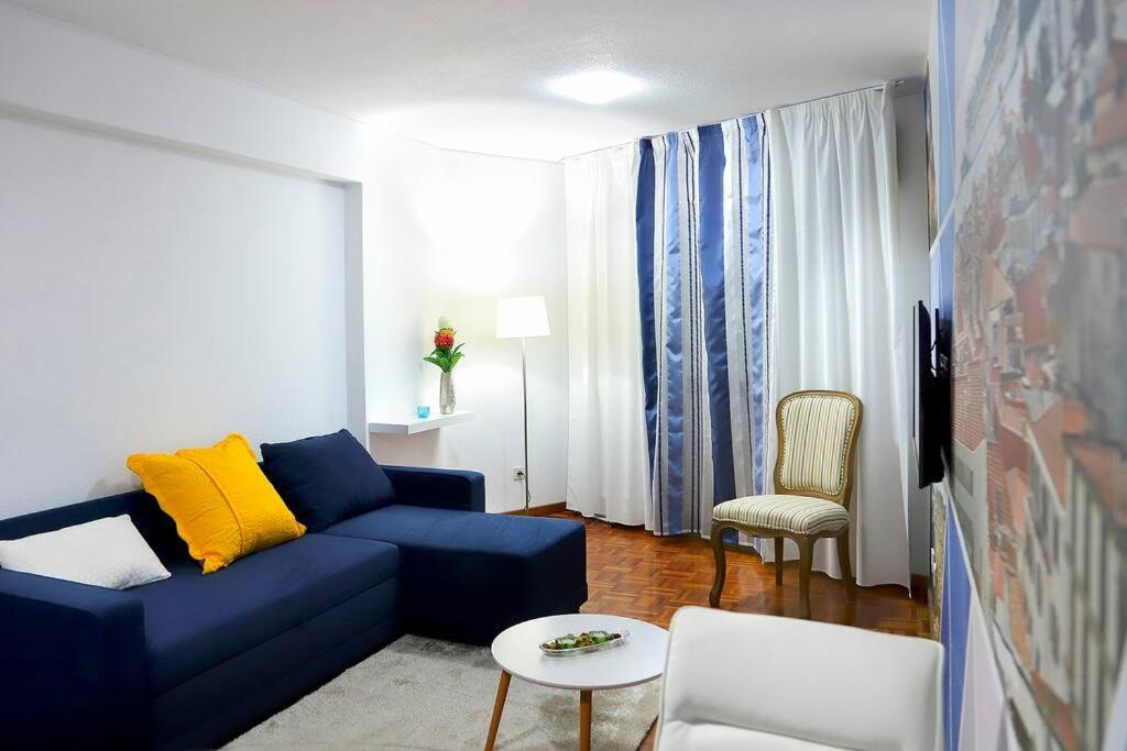 Downtown 5min Marina + 2 Bedroom + Parking Funchal (Madeira)